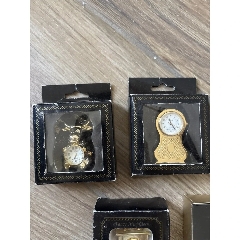 5-Miniature Clock Lot Taurus, Lion, Mantel Clock Needs Battery New In Packaging